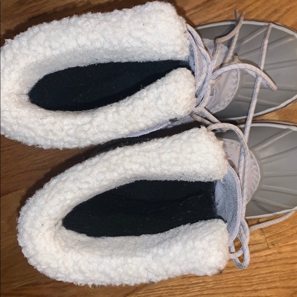 L.L bean snow boots size 7 - Picture 6 of 6